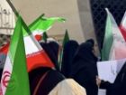 اجتماع دانشجویان دانشگاه آزاد اسلامی مشهد همراه با اهتزاز پرچم