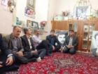 دیدار جمعی از مسئولان لرستان با خانواده سه شهید در خرم آباد