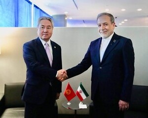 گفتگوی عراقچی با وزیر امور خارجه قرقیزستان