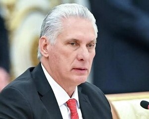 رئیس جمهور کوبا: جنگ اقتصادی آمریکا علیه ما بی وقفه ادامه دارد