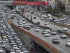 ترافیک سنگین در خیابان های اصلی مشهد؛ رانندگان با احتیاط برانند