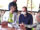 خدمت رسانی گروه های جهادی به مردم روستای تنگ تاک سپیدار